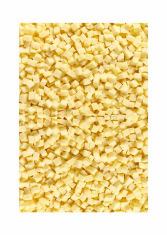 Edam minicubes and salad cheese